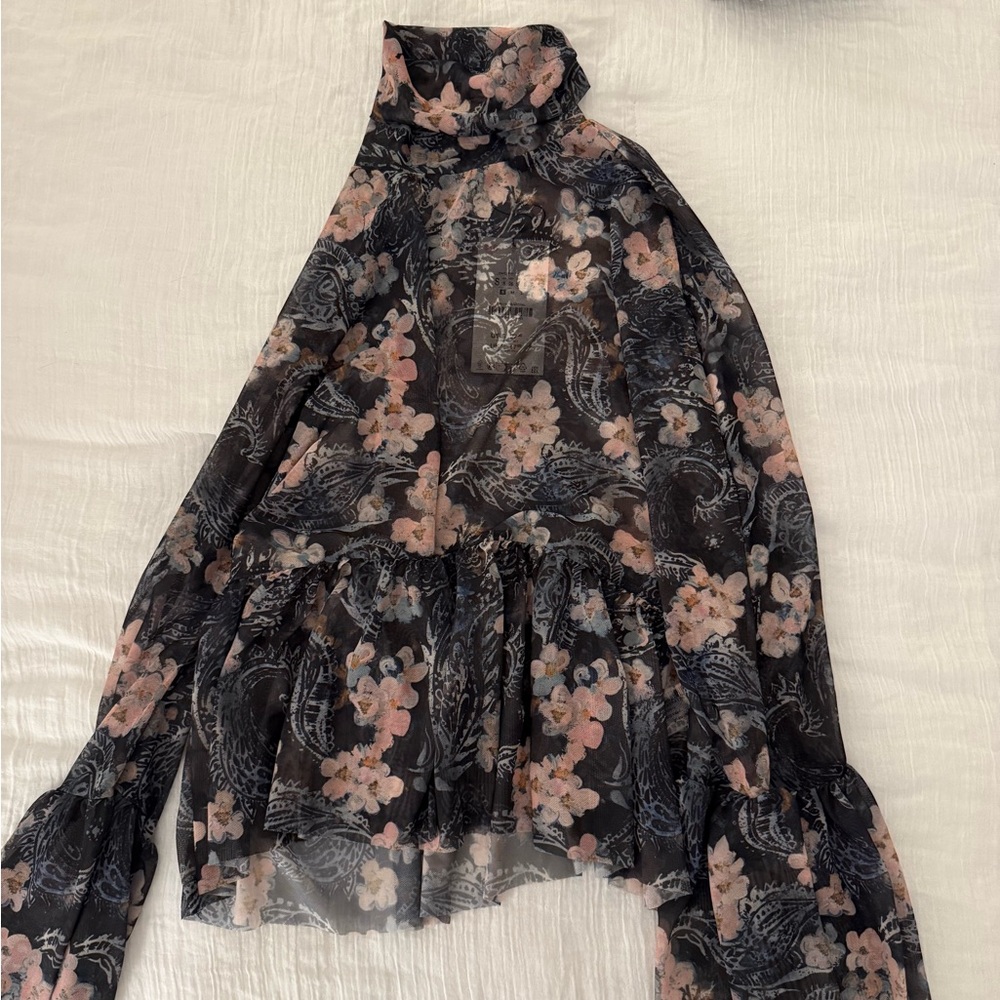 Zara Top - brand new